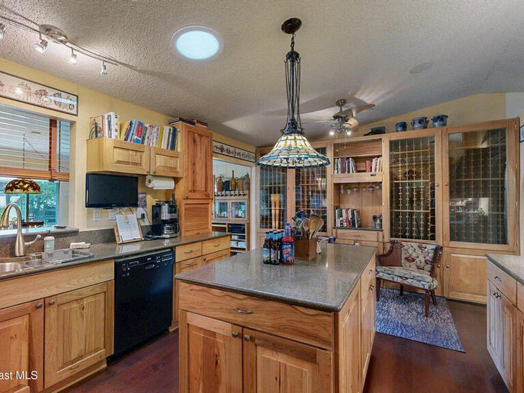 18 Magruder Avenue, Rockledge, FL 32955