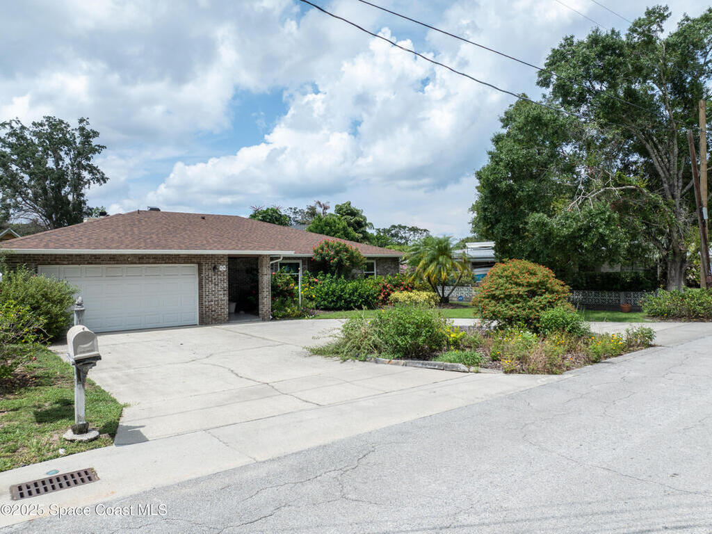 18 Magruder Avenue, Rockledge, FL 32955