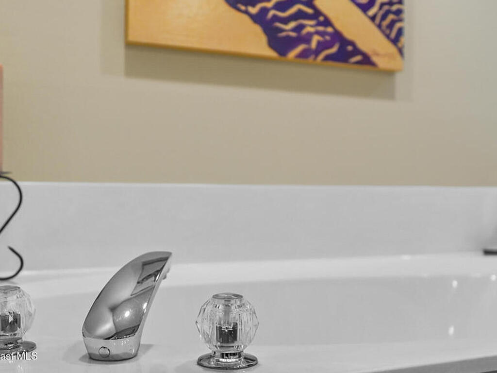 8470 Ridgewood Avenue, Cape Canaveral, FL 32920