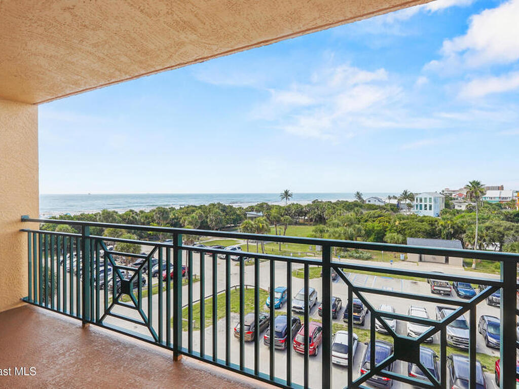 8470 Ridgewood Avenue, Cape Canaveral, FL 32920