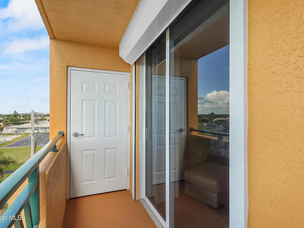 8470 Ridgewood Avenue, Cape Canaveral, FL 32920