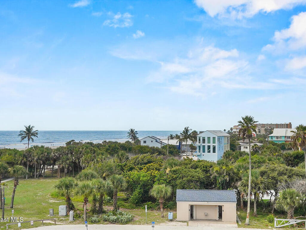 8470 Ridgewood Avenue, Cape Canaveral, FL 32920