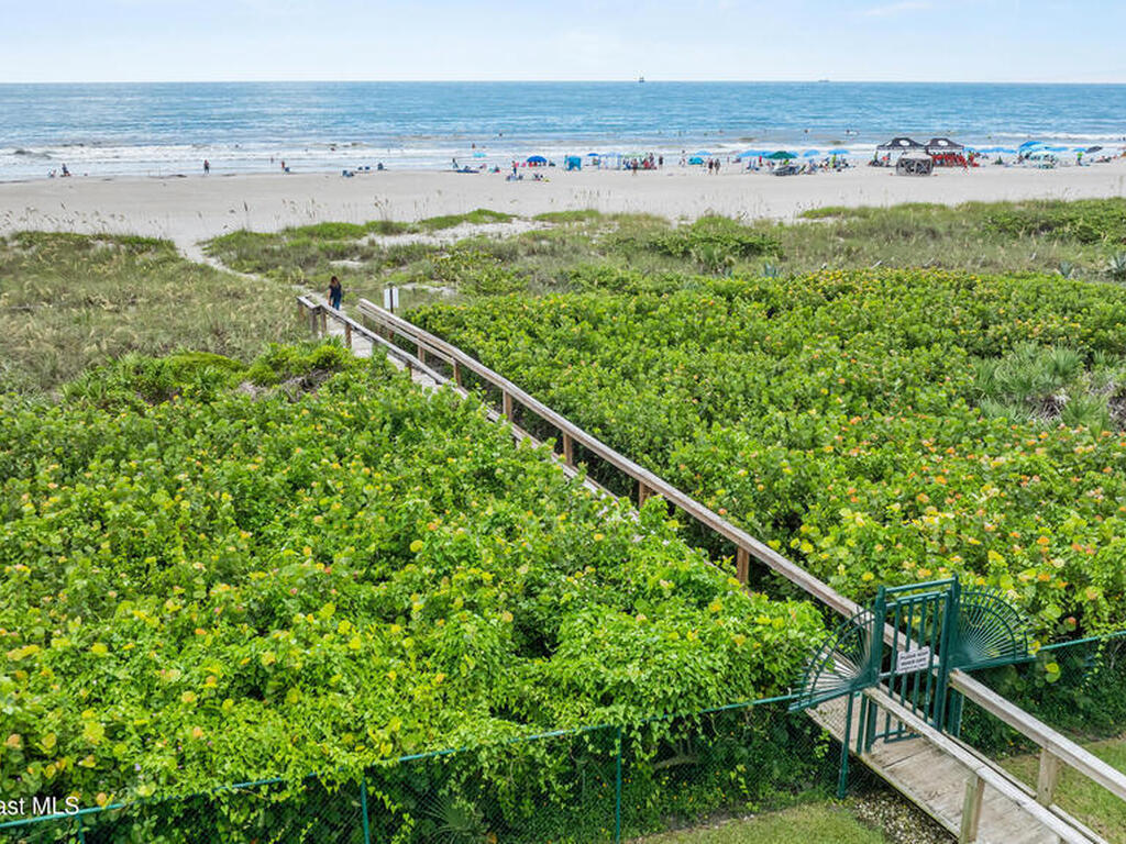 8470 Ridgewood Avenue, Cape Canaveral, FL 32920