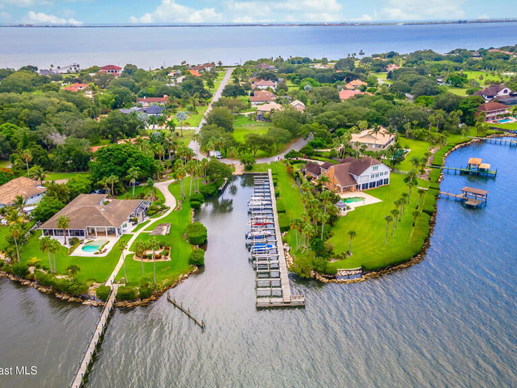 150 Utopia Circle, Merritt Island, FL 32952