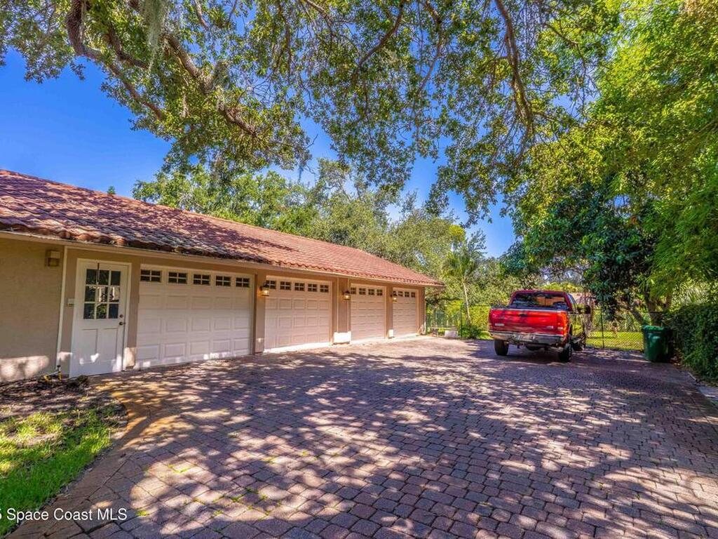 150 Utopia Circle, Merritt Island, FL 32952