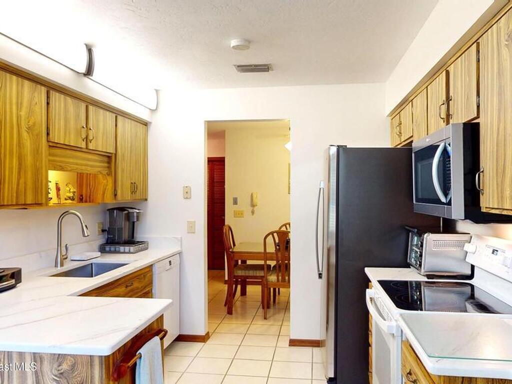 9037 York Lane, West Melbourne, FL 32904