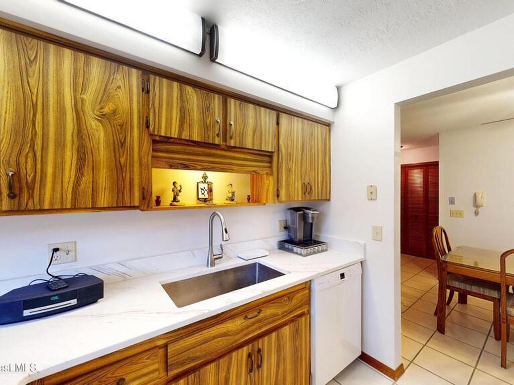 9037 York Lane, West Melbourne, FL 32904