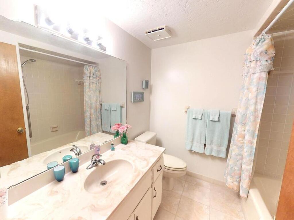 9037 York Lane, West Melbourne, FL 32904