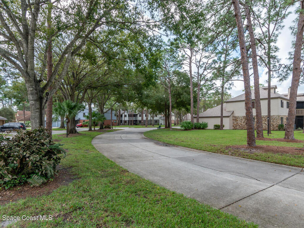 9037 York Lane, West Melbourne, FL 32904