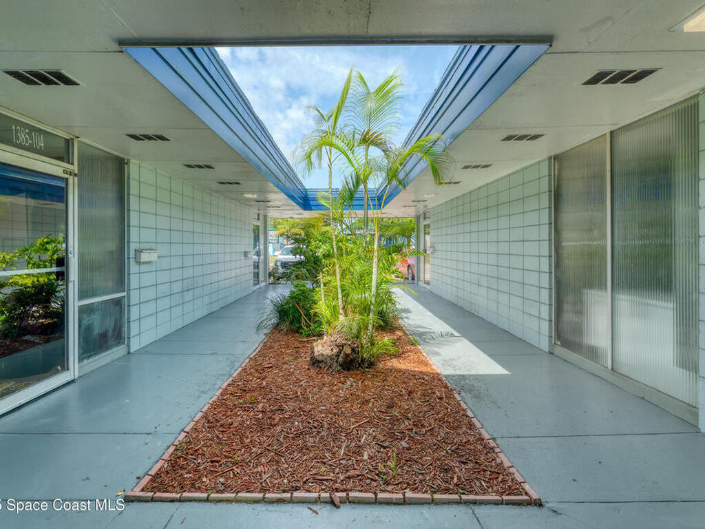 1363 Cypress Avenue, Melbourne, FL 32935