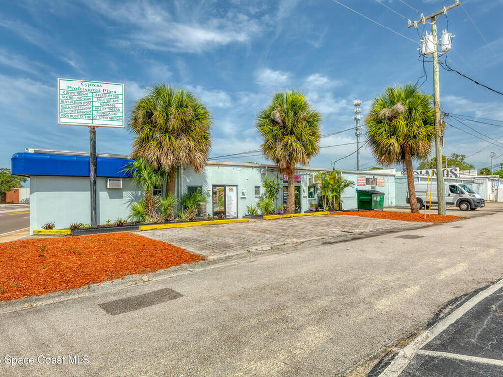 1363 Cypress Avenue, Melbourne, FL 32935