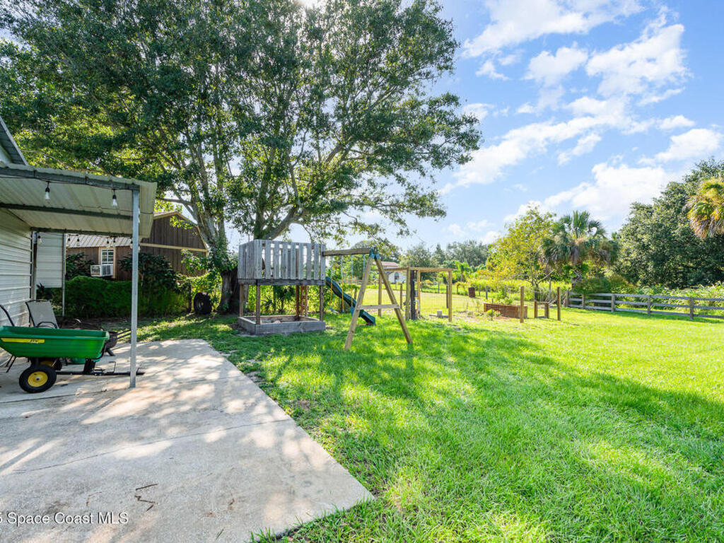 3310 Grantline Road, Mims, FL 32754