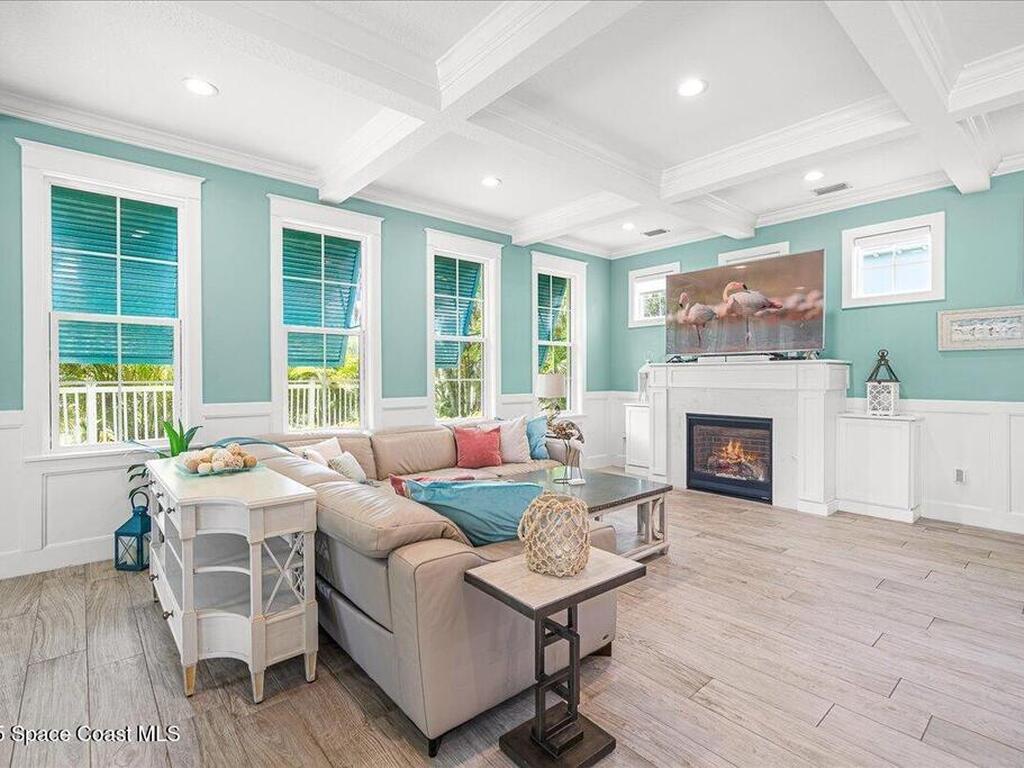 14 Cottage Court, Cocoa Beach, FL 32931