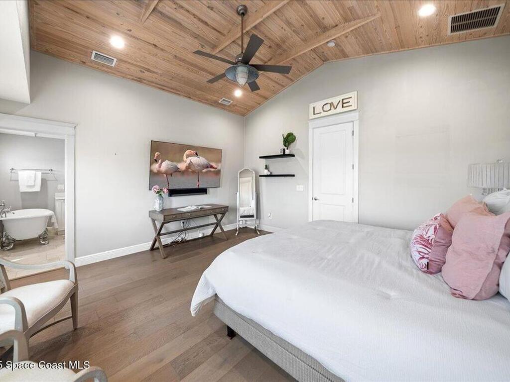 14 Cottage Court, Cocoa Beach, FL 32931