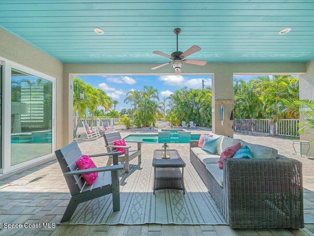 14 Cottage Court, Cocoa Beach, FL 32931