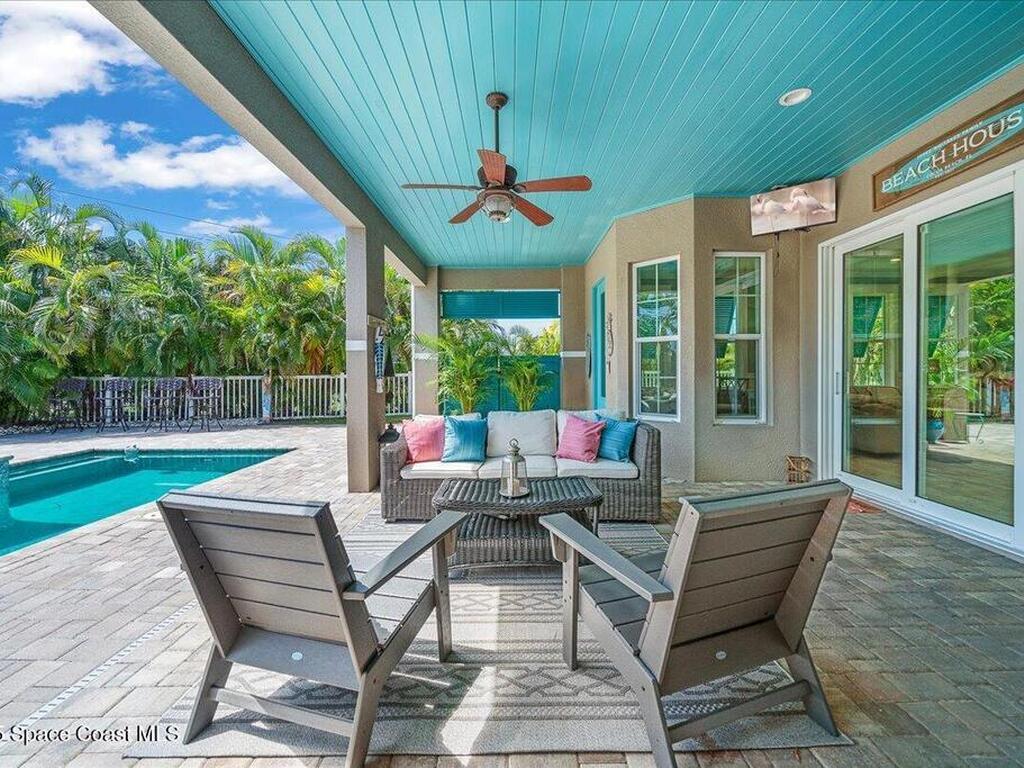 14 Cottage Court, Cocoa Beach, FL 32931