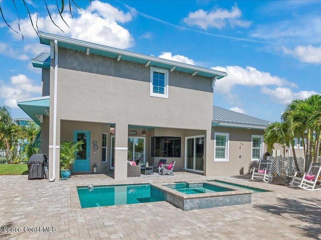 14 Cottage Court, Cocoa Beach, FL 32931