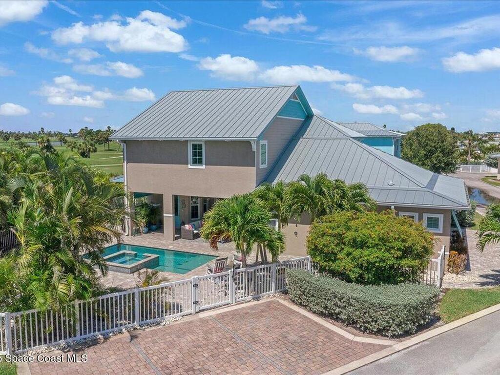 14 Cottage Court, Cocoa Beach, FL 32931