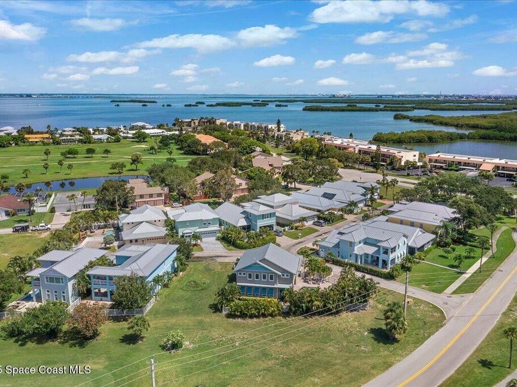 14 Cottage Court, Cocoa Beach, FL 32931