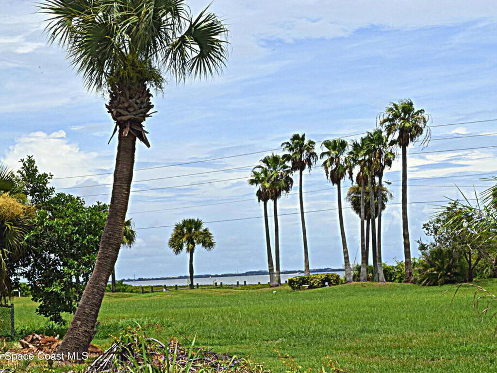 285 Utopia Circle, Merritt Island, FL 32952