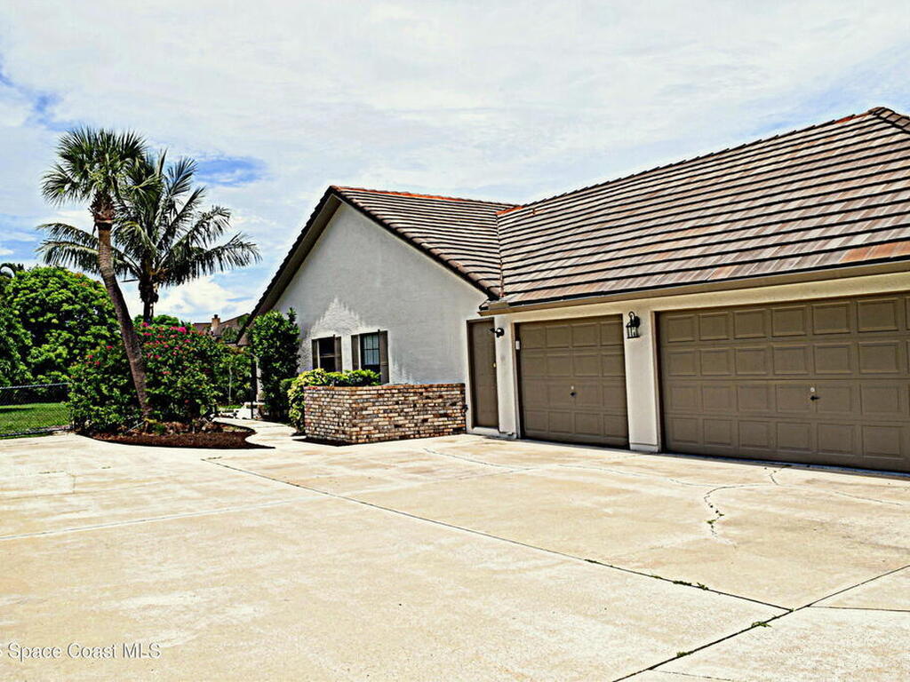 285 Utopia Circle, Merritt Island, FL 32952