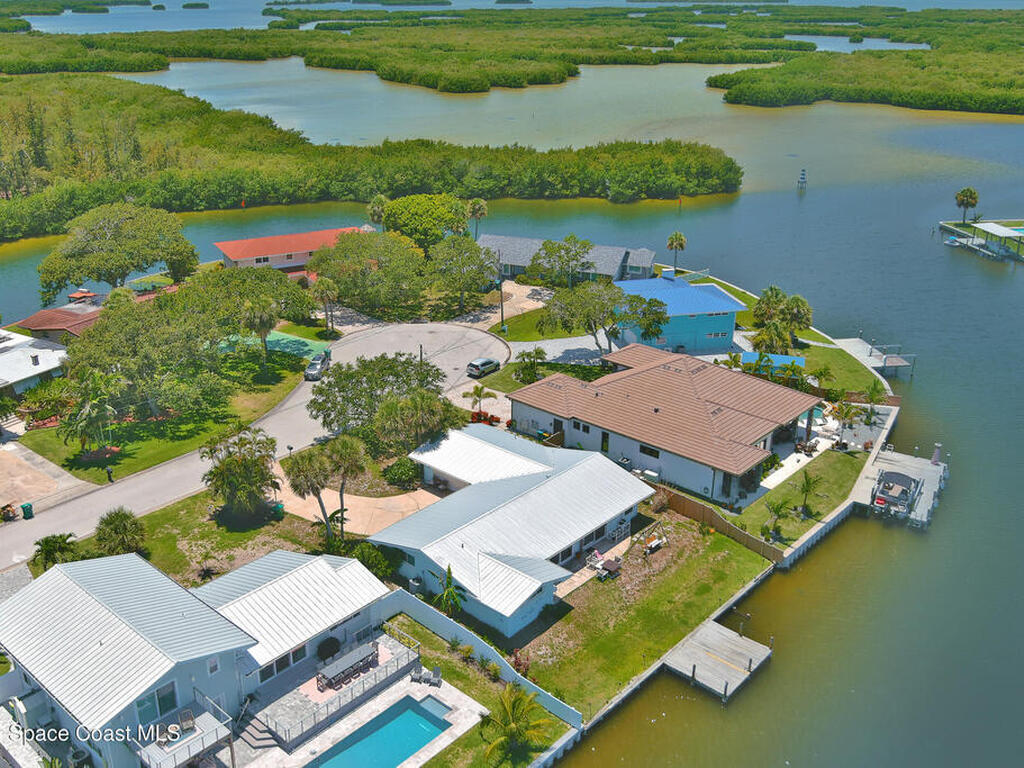 247 Antigua Drive, Cocoa Beach, FL 32931