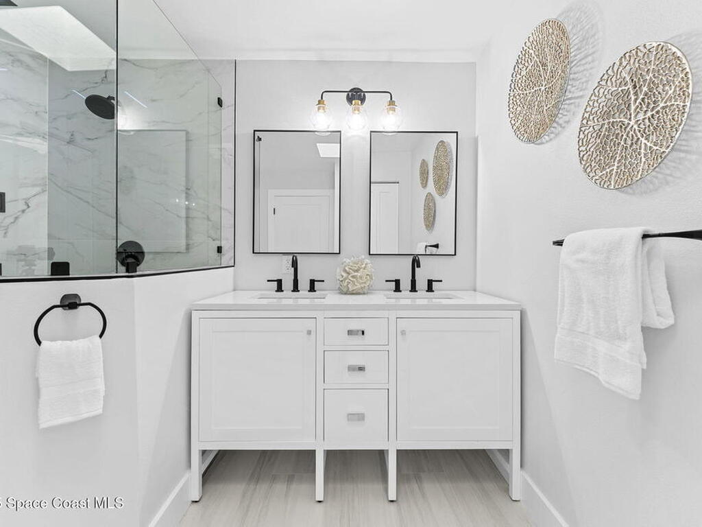 398 Riverview Lane, Melbourne Beach, FL 32951