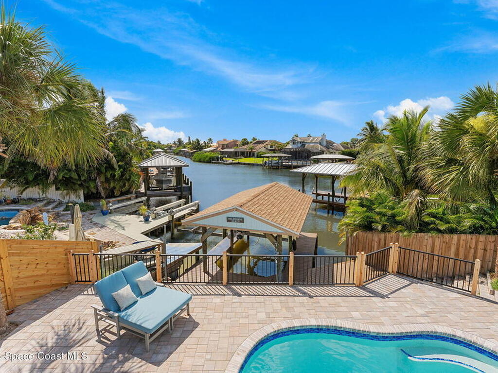 398 Riverview Lane, Melbourne Beach, FL 32951