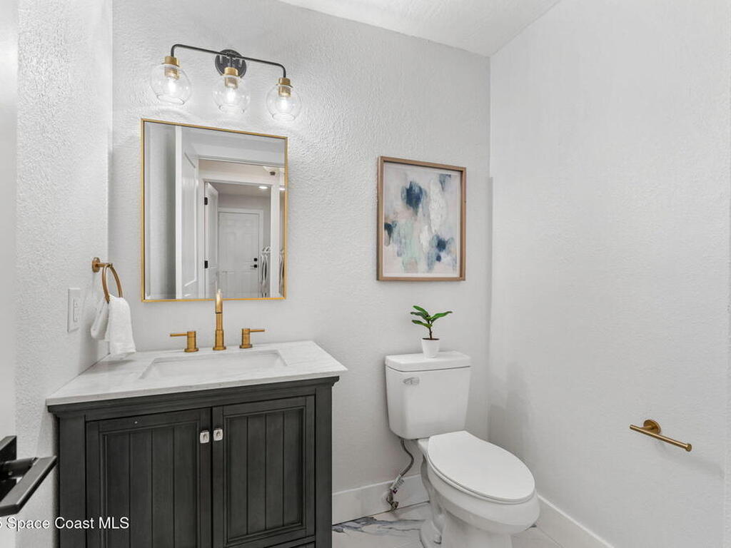 398 Riverview Lane, Melbourne Beach, FL 32951