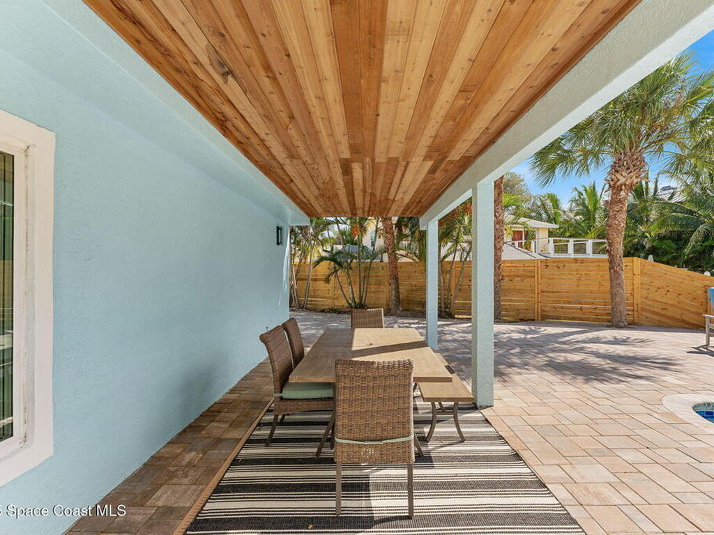 398 Riverview Lane, Melbourne Beach, FL 32951