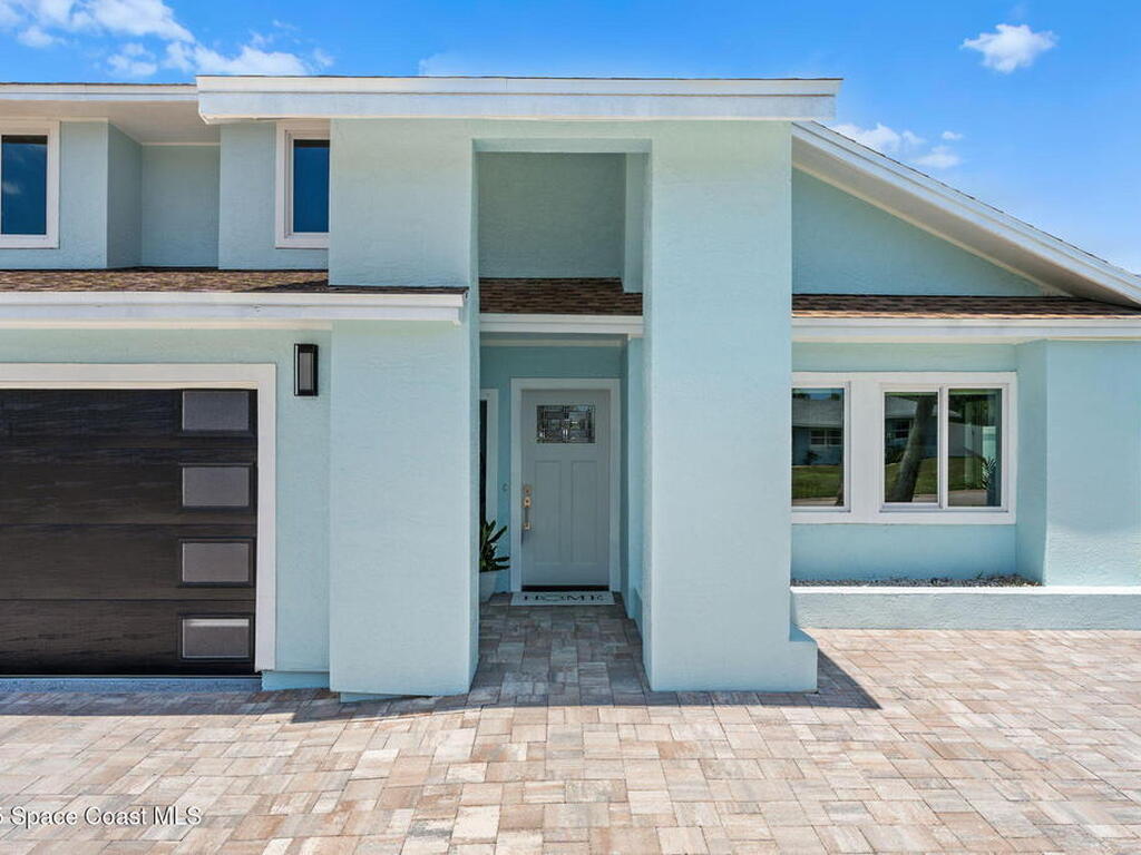 398 Riverview Lane, Melbourne Beach, FL 32951