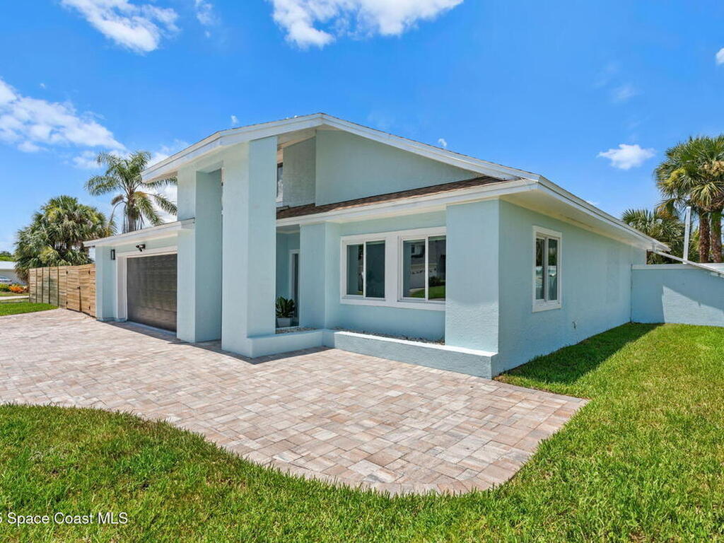 398 Riverview Lane, Melbourne Beach, FL 32951