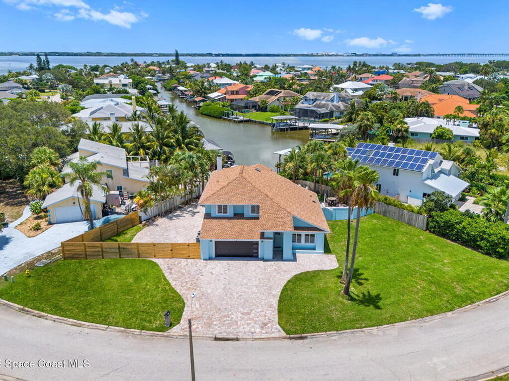 398 Riverview Lane, Melbourne Beach, FL 32951