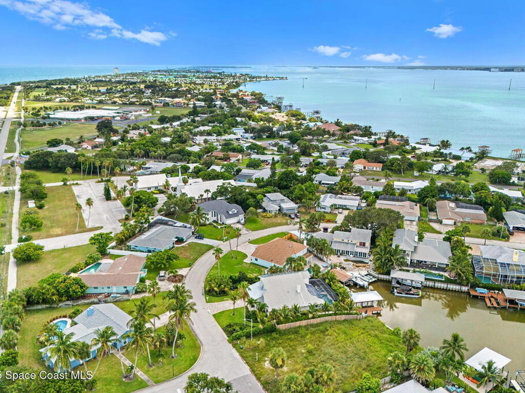 398 Riverview Lane, Melbourne Beach, FL 32951