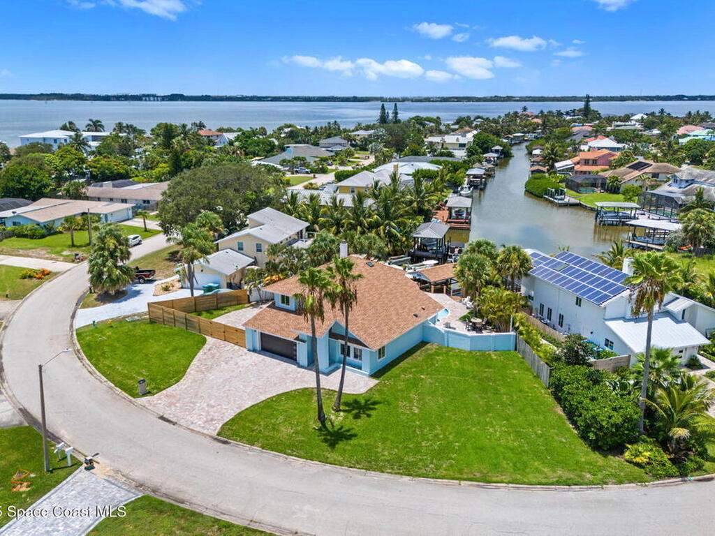 398 Riverview Lane, Melbourne Beach, FL 32951