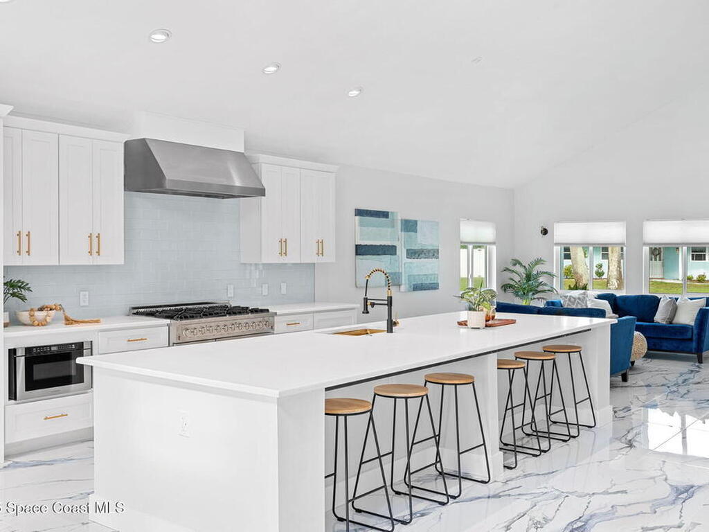 398 Riverview Lane, Melbourne Beach, FL 32951