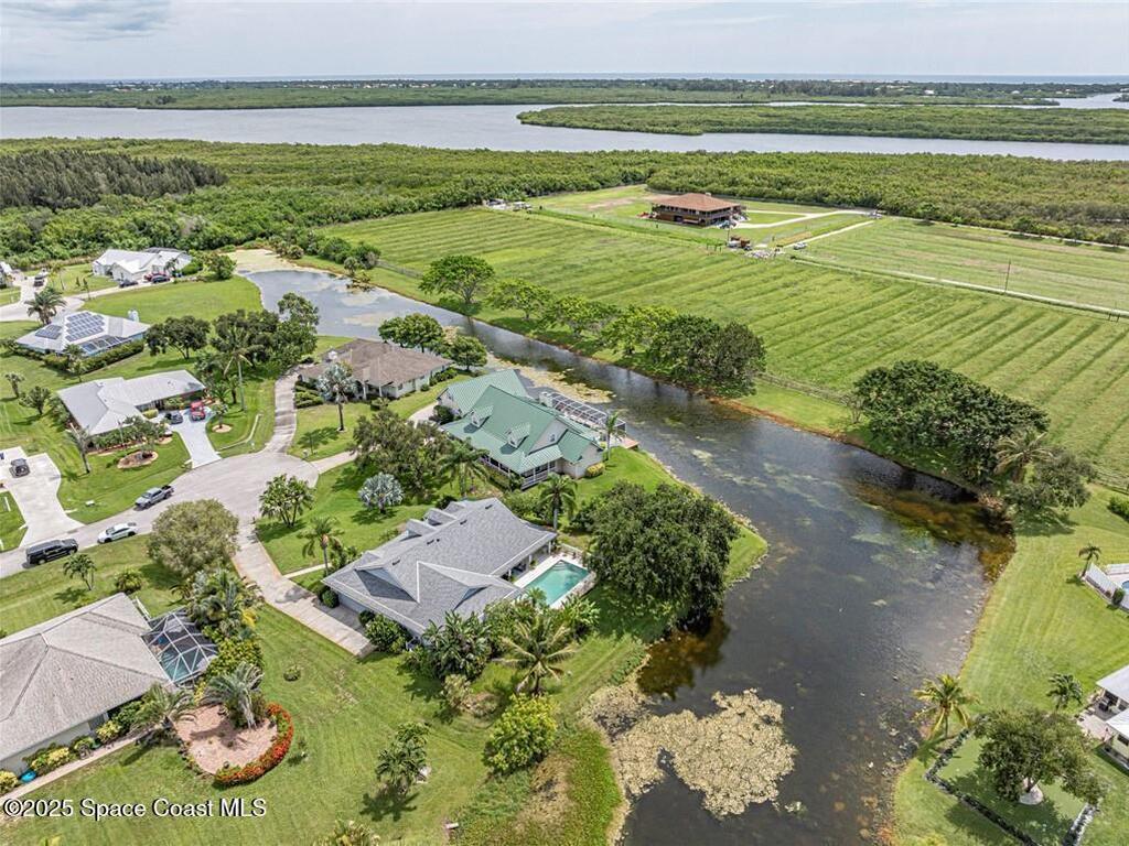 2945 70th Place, Vero Beach, FL 32967