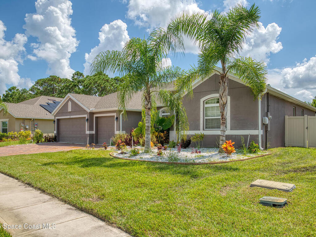 632 Stonebriar Drive, Palm Bay, FL 32909