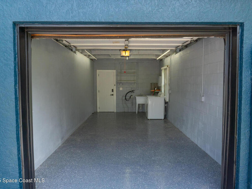 1712 Pineapple Avenue, Melbourne, FL 32935