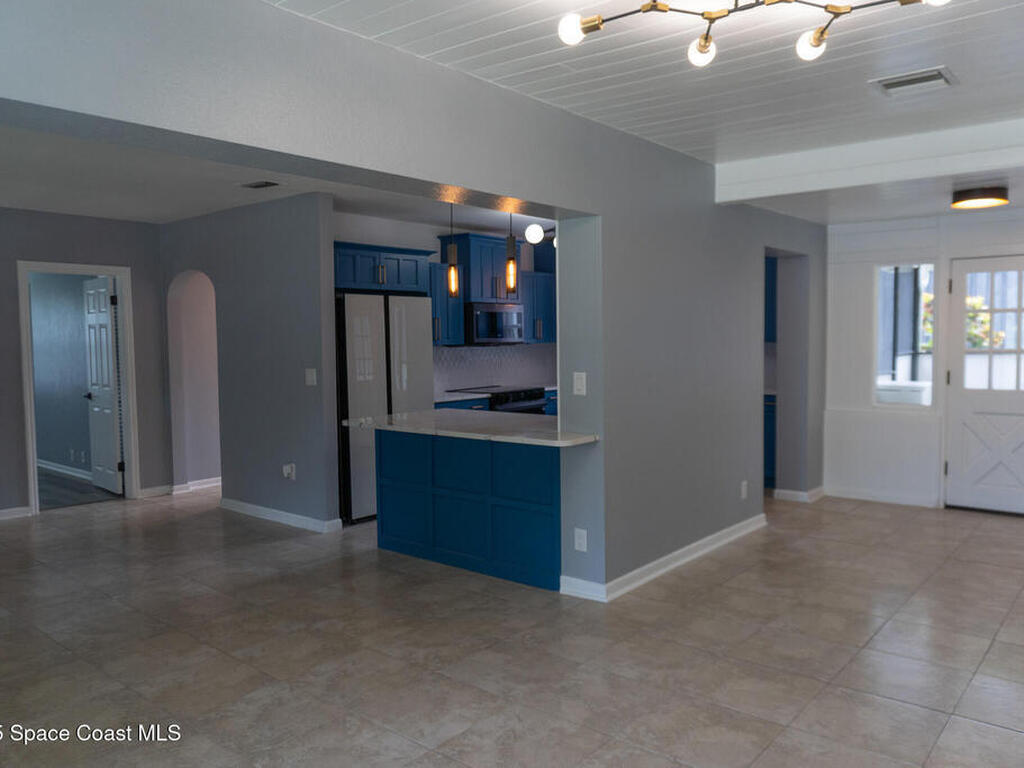 1712 Pineapple Avenue, Melbourne, FL 32935