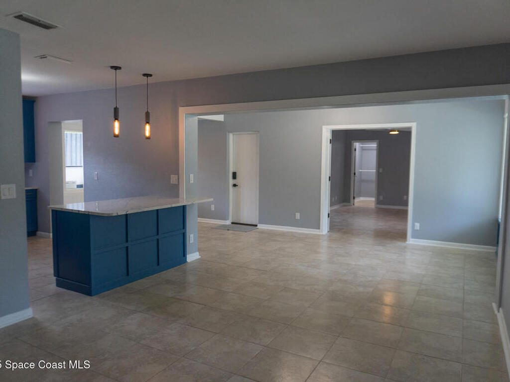 1712 Pineapple Avenue, Melbourne, FL 32935