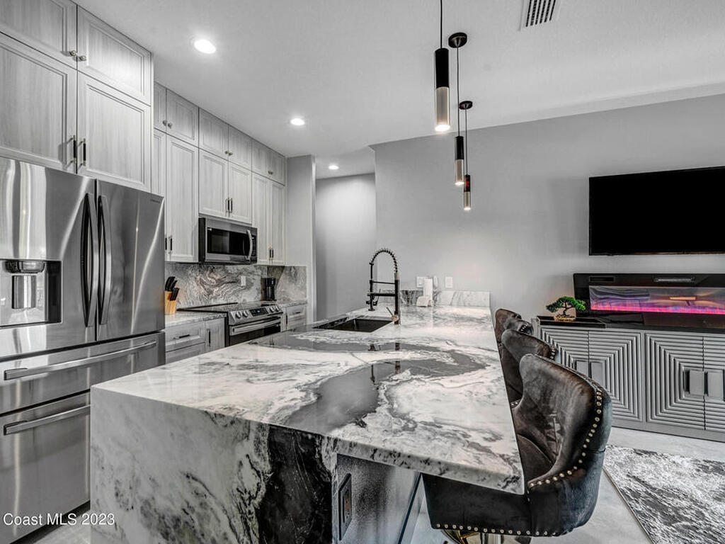 853 Paddleboard Court, Melbourne, FL 32935