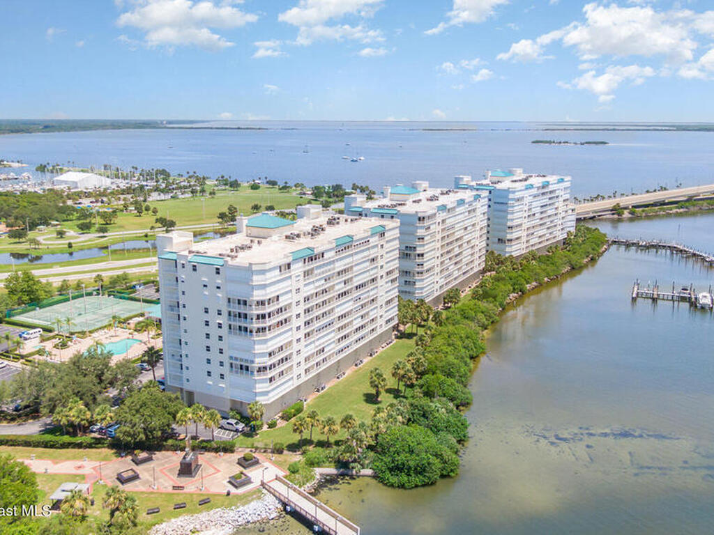 5 Indian River Avenue, Titusville, FL 32796