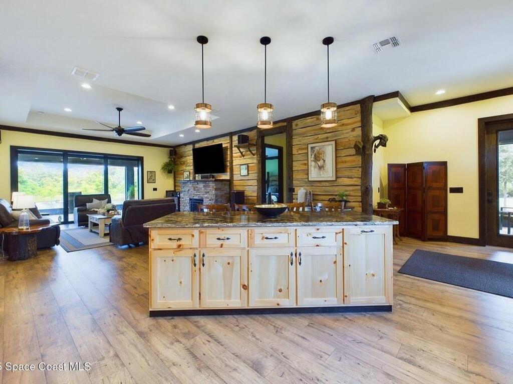 7330 Crabgrass Road, St. Cloud, FL 34773