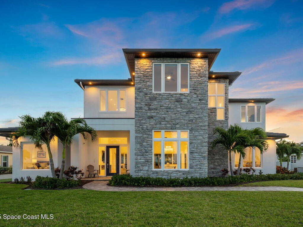 1949 Rockledge Drive, Rockledge, FL 32955