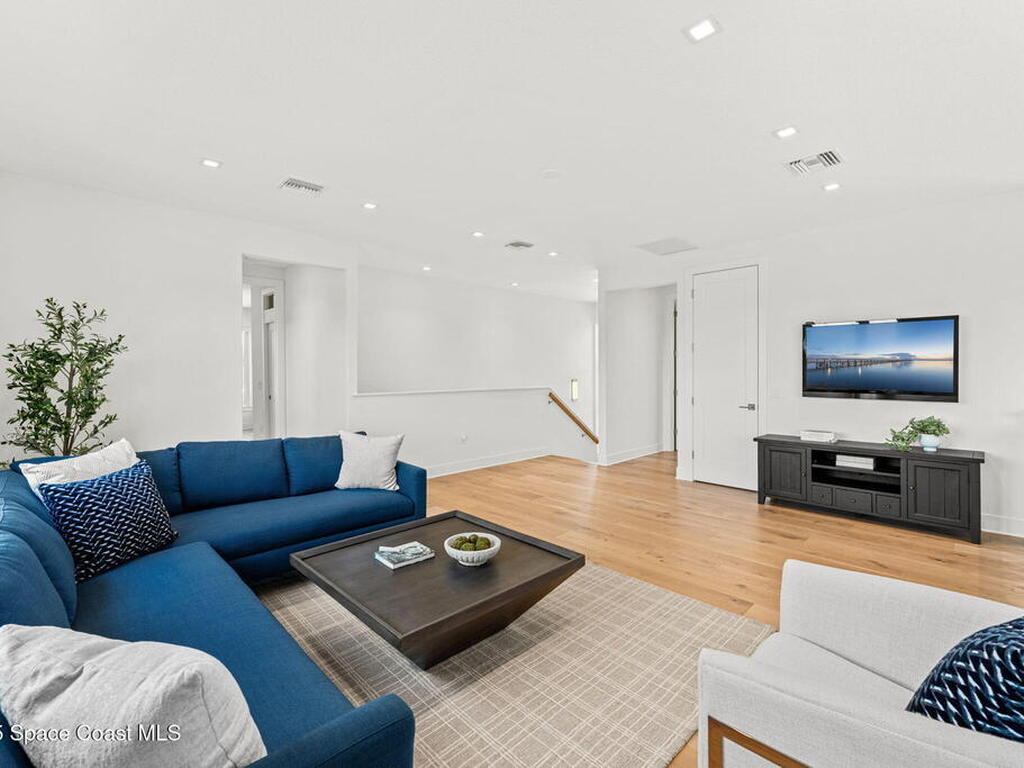 1949 Rockledge Drive, Rockledge, FL 32955