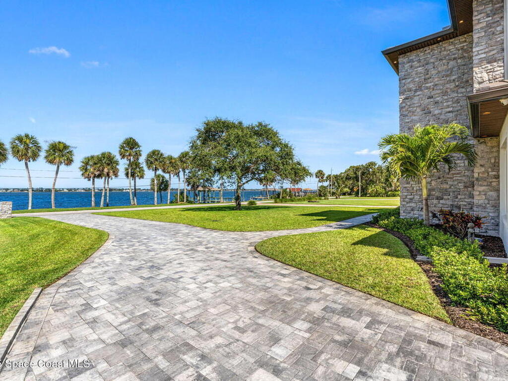 1949 Rockledge Drive, Rockledge, FL 32955