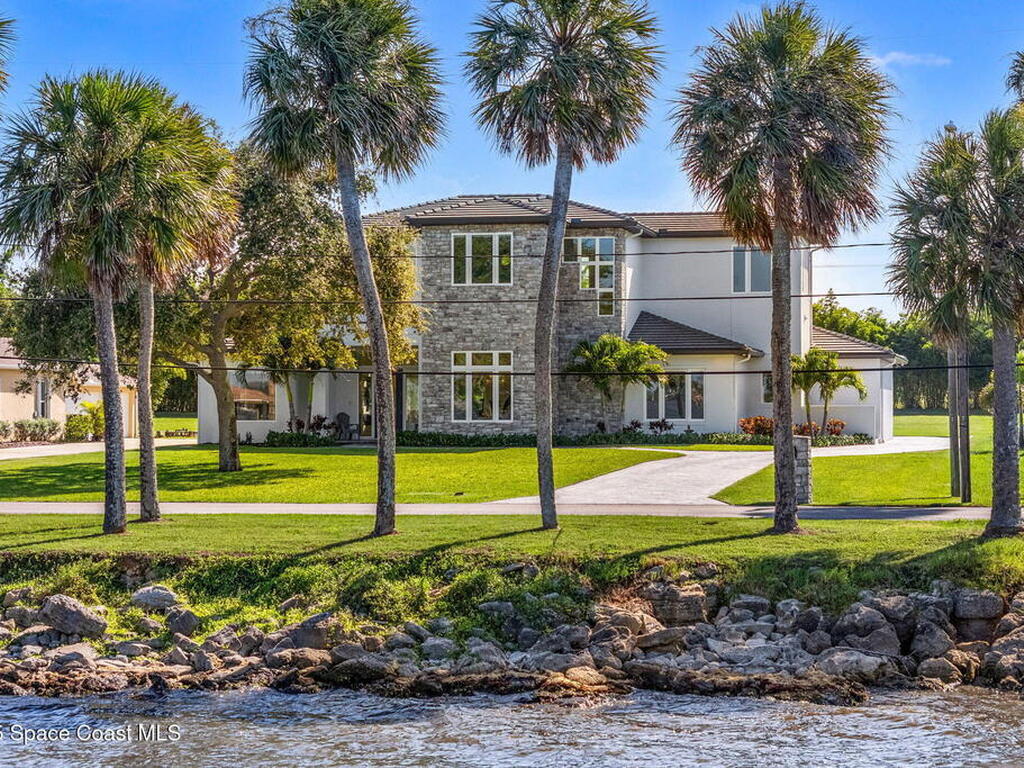 1949 Rockledge Drive, Rockledge, FL 32955