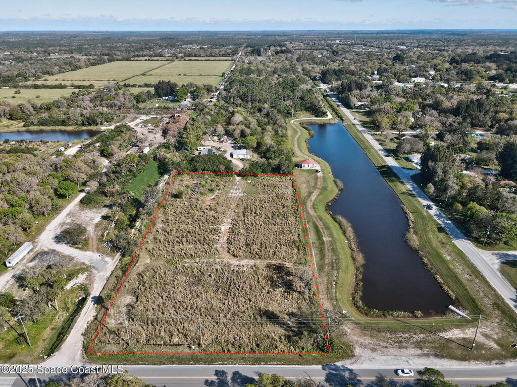 13765 99th Street, Fellsmere, FL 32948