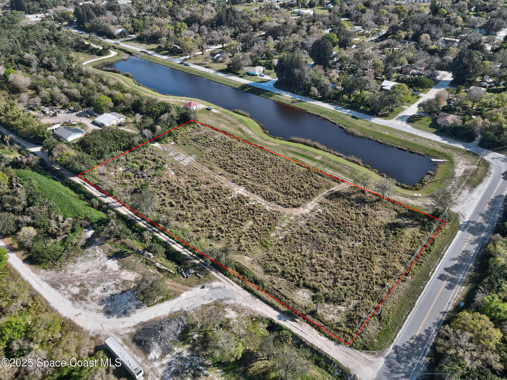 13765 99th Street, Fellsmere, FL 32948